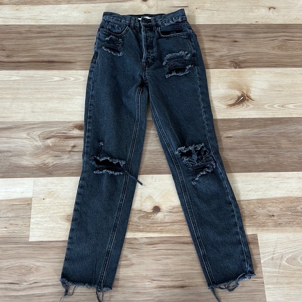 Never worn. Pacsun ultra high rise slim distressed jeans sz 23